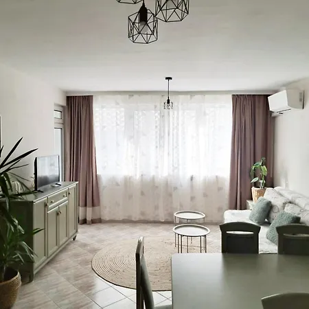 Appartement уютен дом на 15 минути от плажа