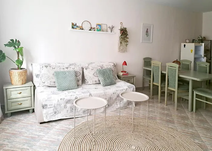 уютен дом на 15 минути от плажа * Varna